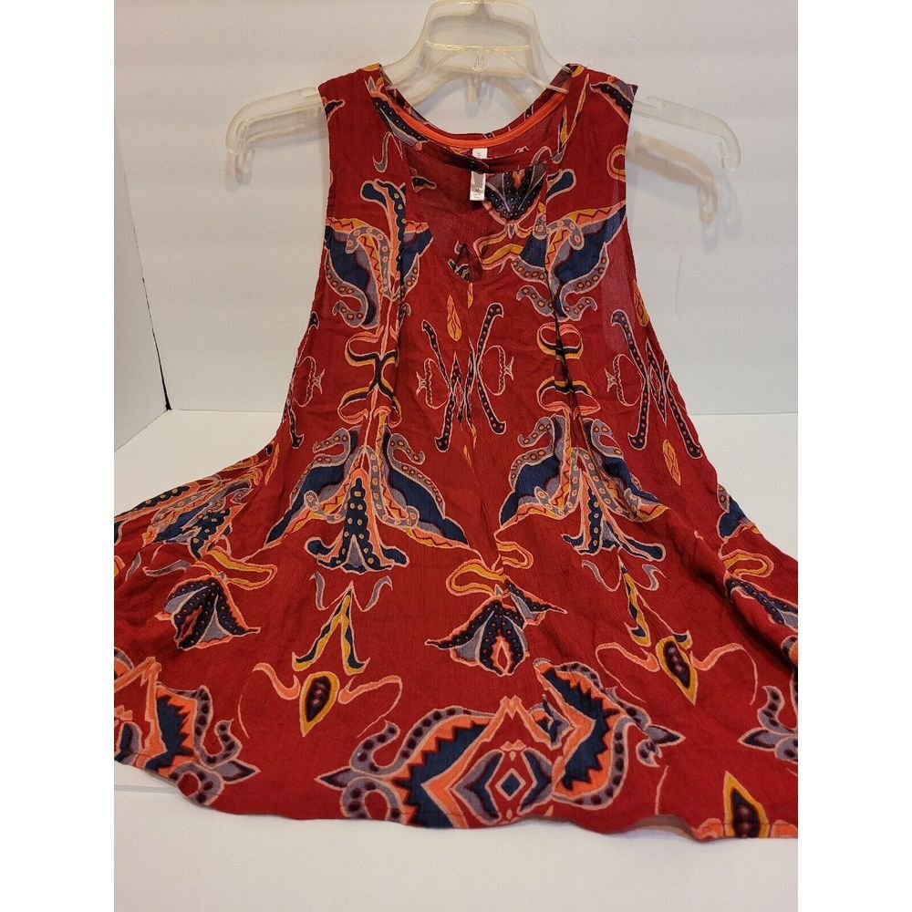 Xhilaration Tank Top Womens Medium Red Paisley Boho Sleeveless Excellent Blouse